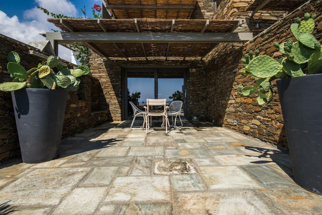Archipelagotinos Agios Romanos Esterno foto